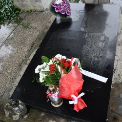 Pomnik powstańców wielkopolskich i żołnierzy wojska polskiego na kępińskim cmentarzu parafialnym.