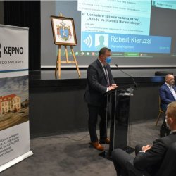 Starosta Kępiński Robert Kieruzal podczas XXIV Sesji Rady Miejskiej w Kępnie