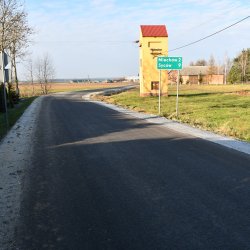 modernizacja drogi powiatowej nr 5679 P poprzez wykonanie nakładki asfaltowej na odcinku Domasłów - Miechów  - zrealizowano 730 mb
