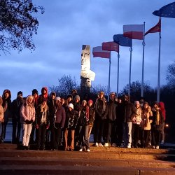 Młodzież LO Nr I na Westerplatte